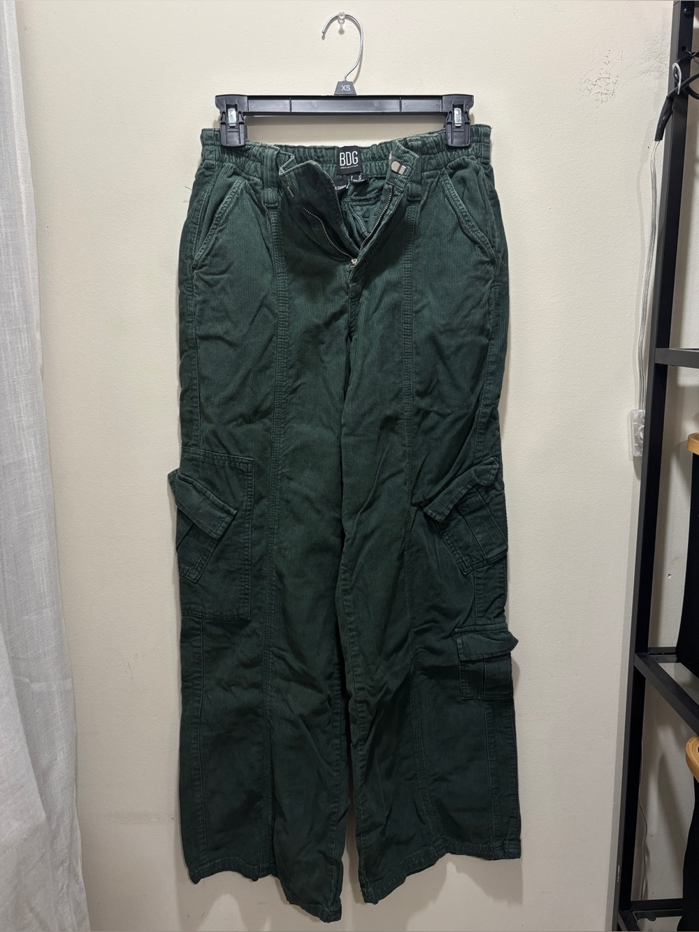 BDG Urban Outfitters Y2K Corduroy Cargo Pants – Army Green